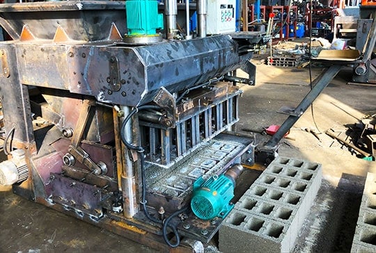 Mobile-Block-Making-Machine-3
