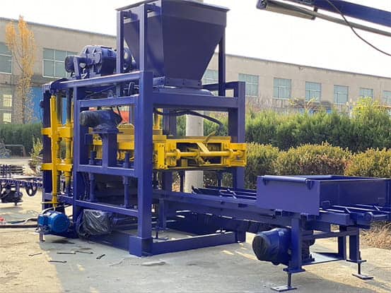 QT4-25C AUTOMATIC CONCRETE Brick-Machine for Sale in South Africa
