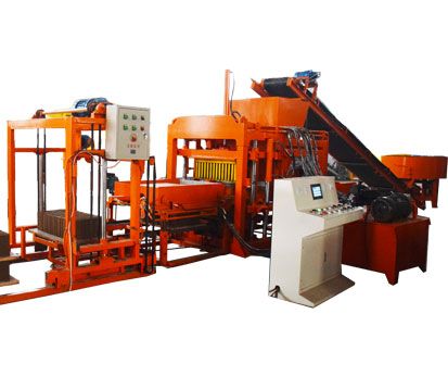 QT4-18 Brick Moulding Machine in Botswana