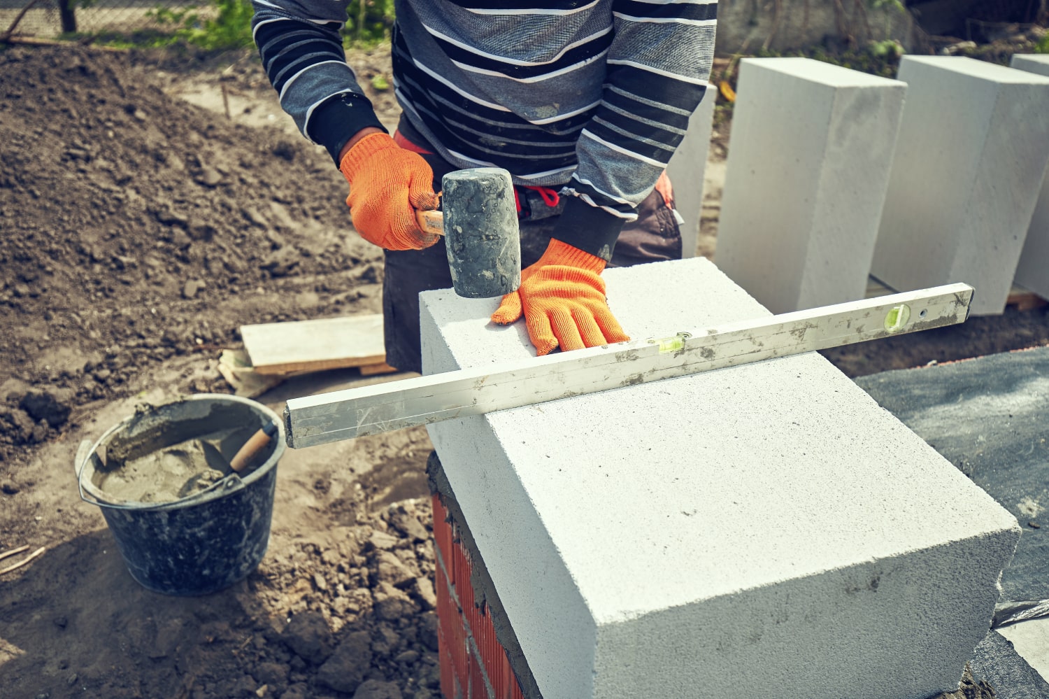 how do you split concrete blocks